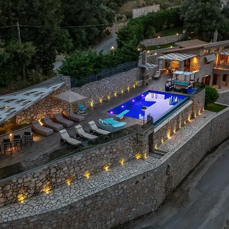 Kastro Villa Nikiana