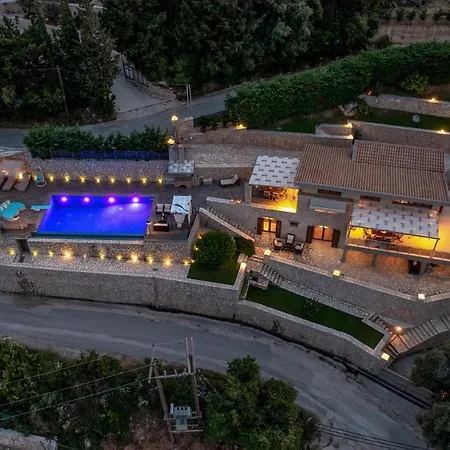 Villa Kastro *
